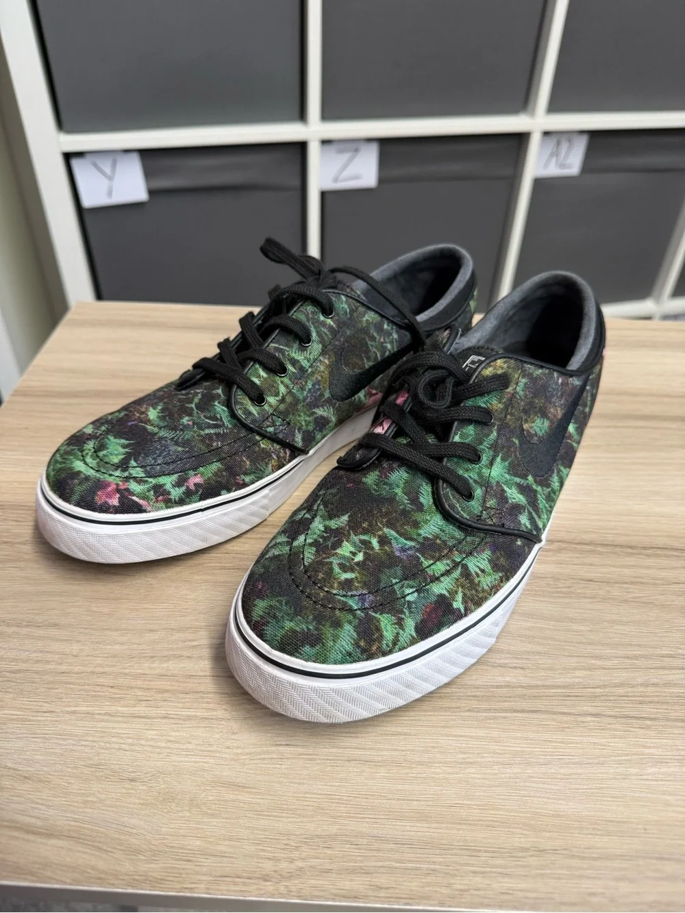 Nike SB Zoom Stefan Janoski Canvas Premium Low Top Sneakers